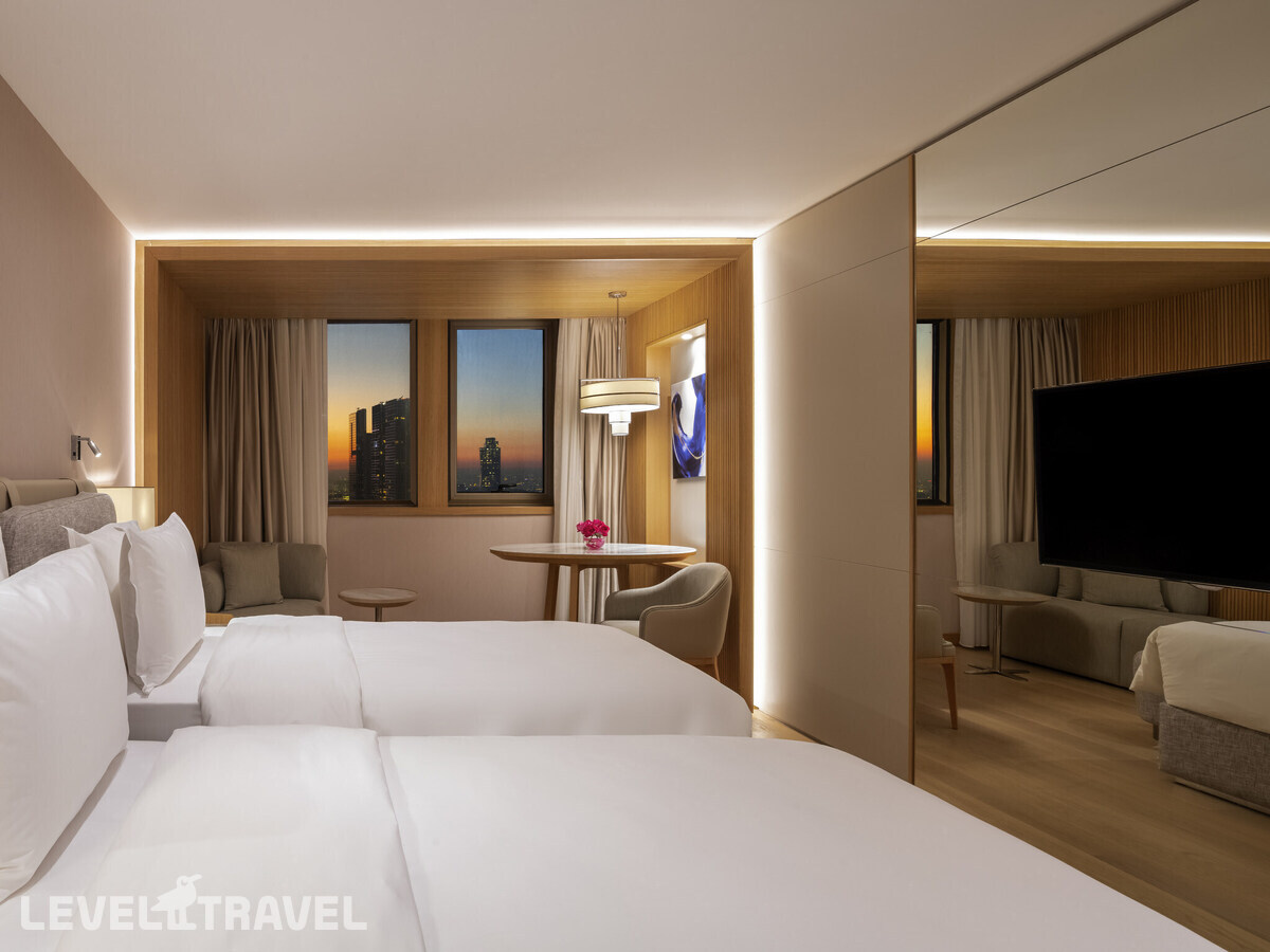 фотографии номера Улучшенный с видом на город отеля Movenpick Hotel Istanbul Bosphorus (Ex.Mercure Istanbul City Bosphorus) в Турция(Бешикташ) - фото №4