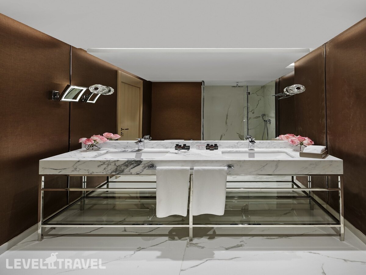 фотографии номера Семейный люкс с кухней отеля Movenpick Hotel Istanbul Bosphorus (Ex.Mercure Istanbul City Bosphorus) в Турция(Бешикташ) - фото №4