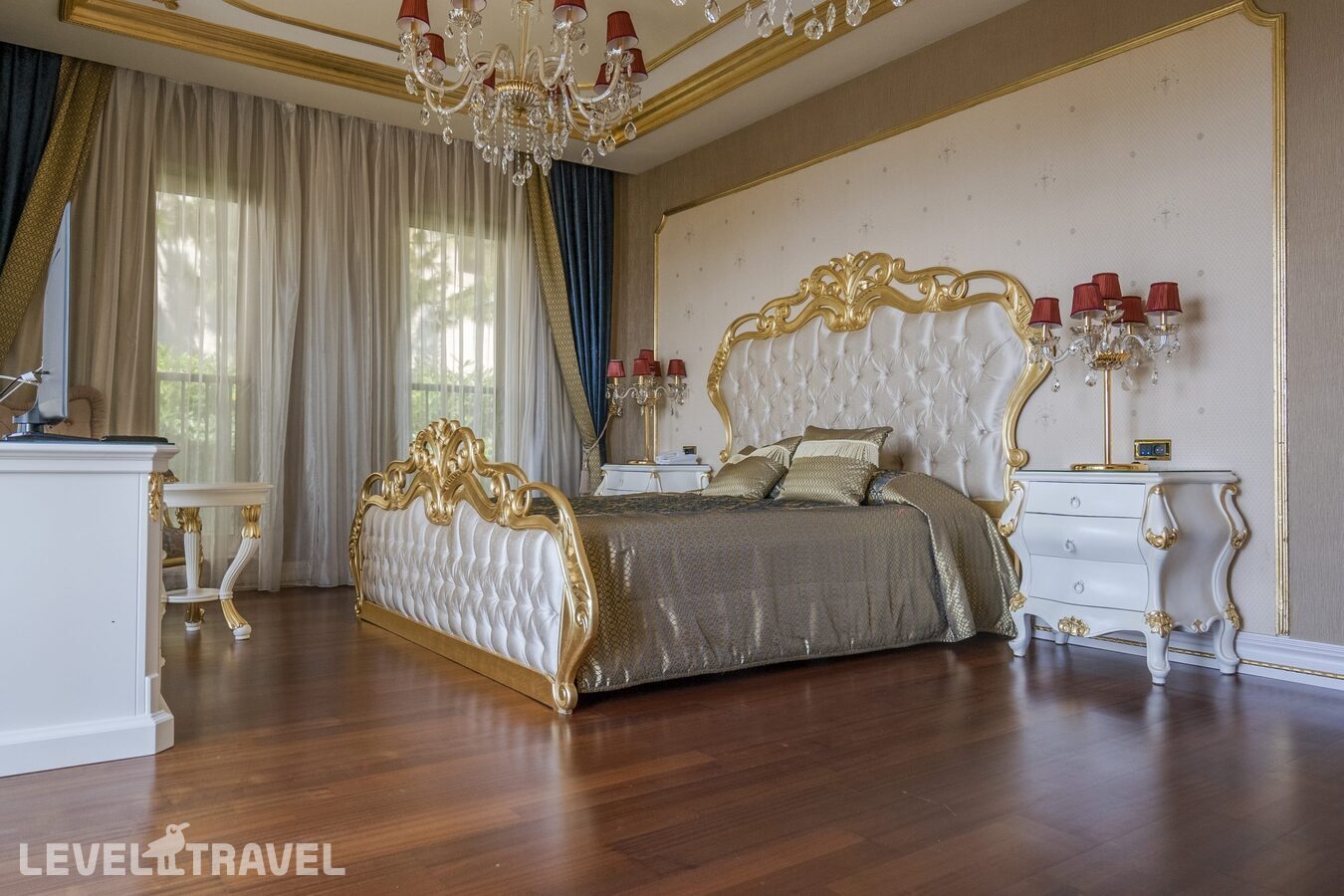 фотографии номера Улучшенный с видом на бассейн отеля The Plaza Bodrum (Ex. Be Premium Bodrum) в Турция(Торба) - фото №1