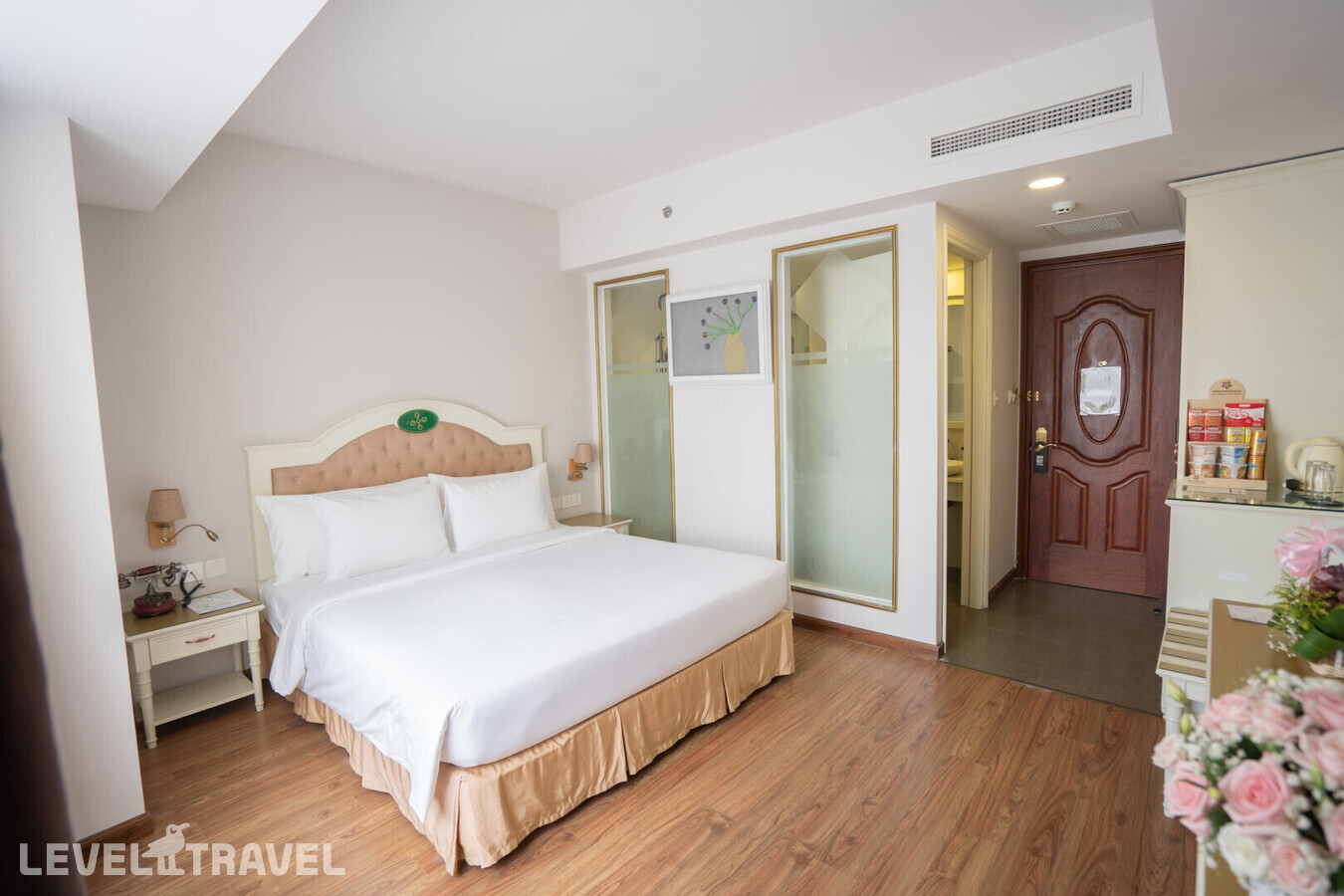 фотографии номера Улучшенный номер отеля Nha Viet Nha Trang Hotel (Ex. Nha Trang Prince Hotel) в Вьетнам(Нячанг) - фото №3