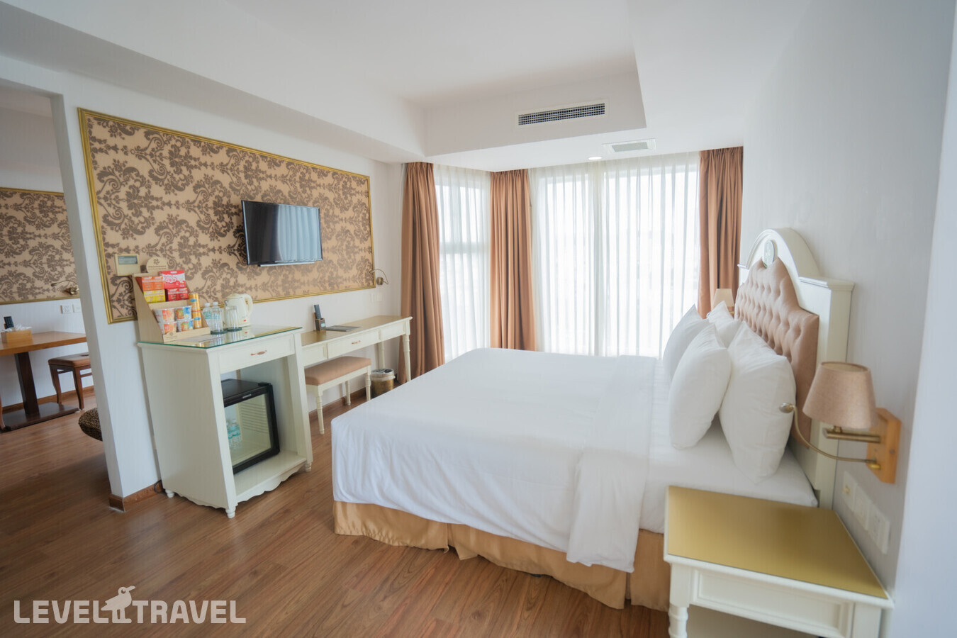 фотографии номера Люкс Prince отеля Nha Viet Nha Trang Hotel (Ex. Nha Trang Prince Hotel) в Вьетнам(Нячанг) - фото №2