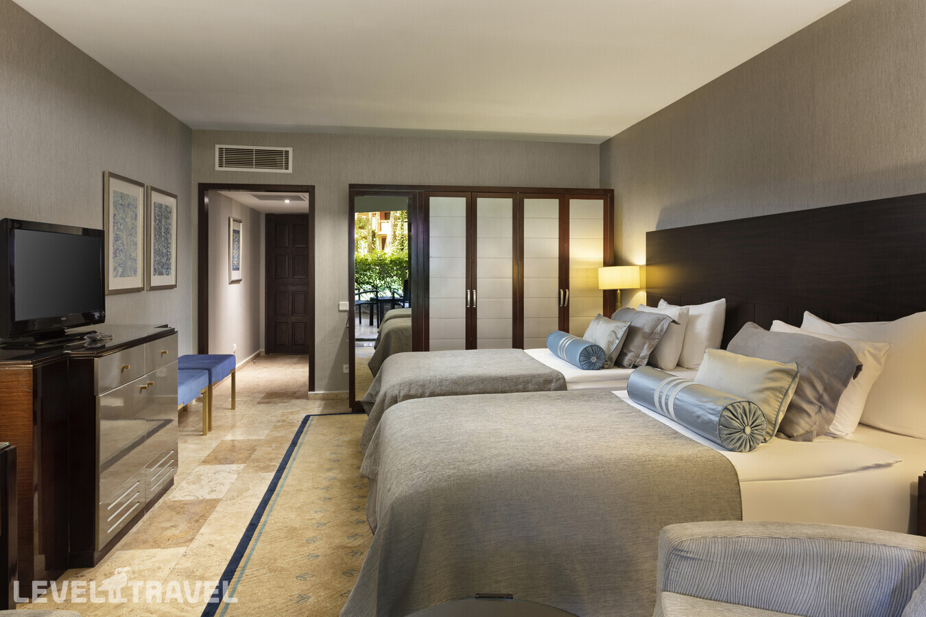 фотографии номера Семейный делюкс премиум отеля Marti Myra Hotel в Турция(Текирова) - фото №1