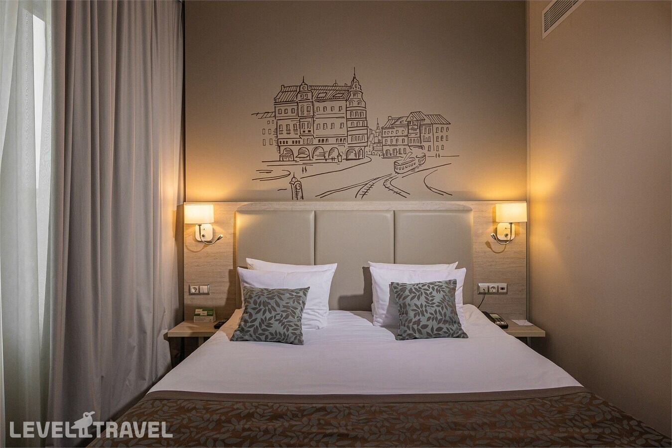 фотографии номера Люкс отеля Holiday Inn Калининград в Россия(Калининград) - фото №2