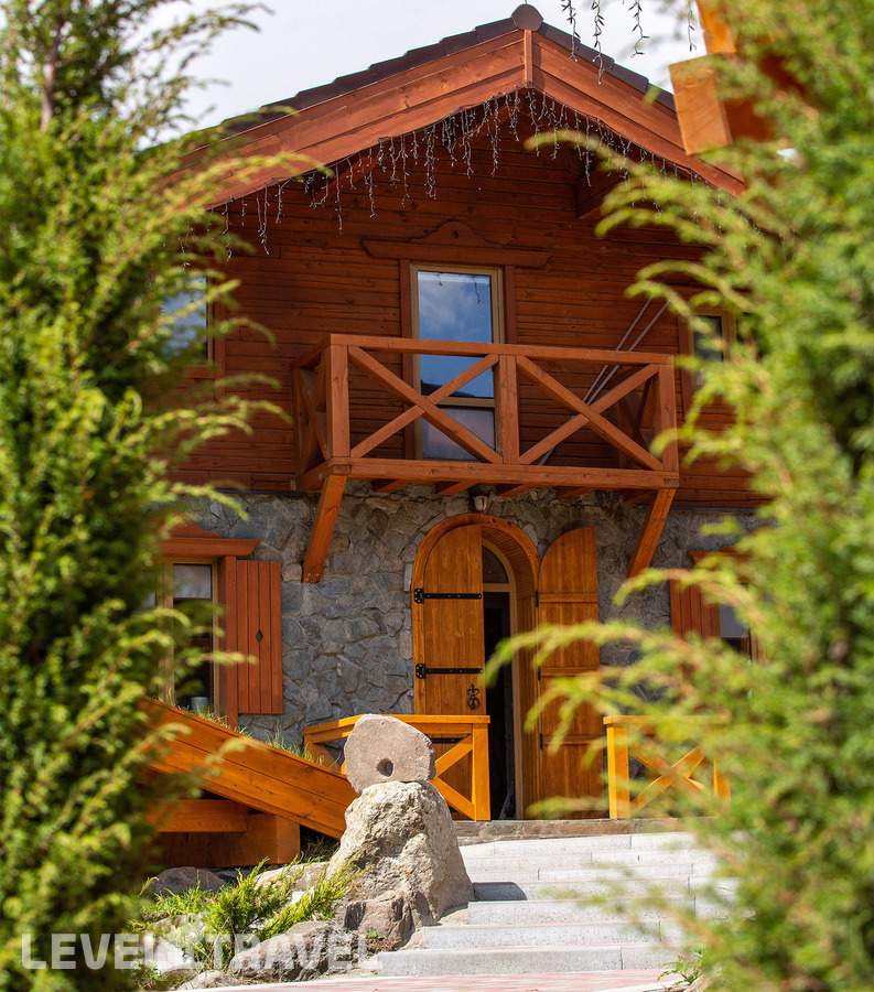 фотографии номера Шале отеля Arkhyz Royal Resort & Spa в Россия(Архыз) - фото №1