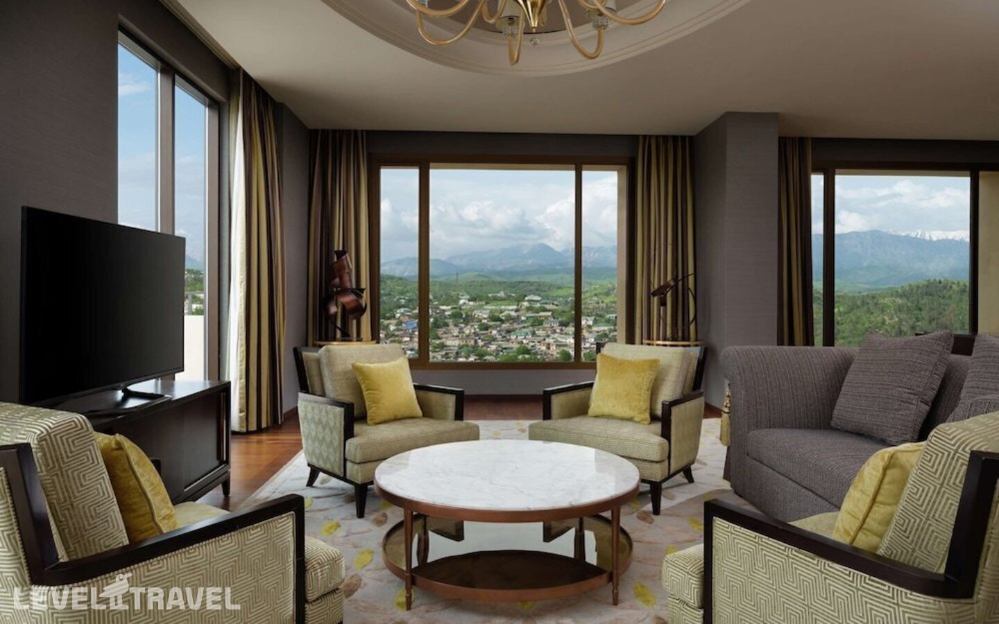 фотографии номера Люкс президентский отеля Hilton Dushanbe Hotel в Таджикистан(Душанбе) - фото №15