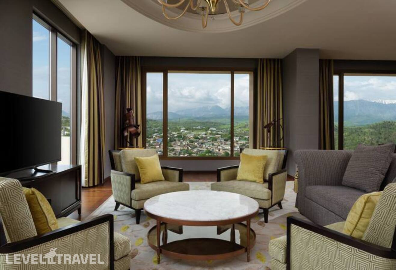 фотографии номера Люкс президентский отеля Hilton Dushanbe Hotel в Таджикистан(Душанбе) - фото №2