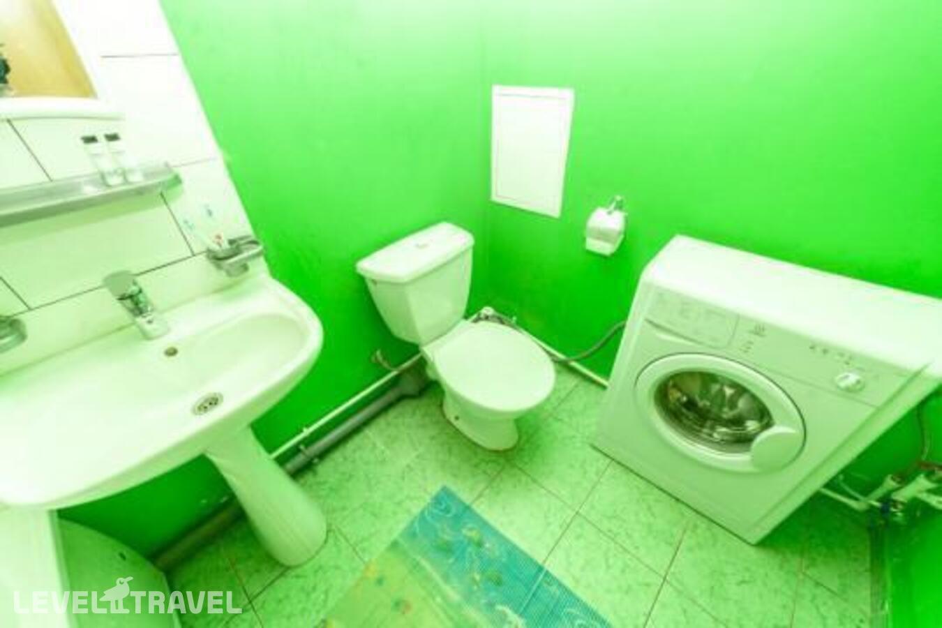 фотографии номера Апартаменты (2 комнаты) отеля Абажур на Стачек 4 в Россия(Екатеринбург) - фото №2