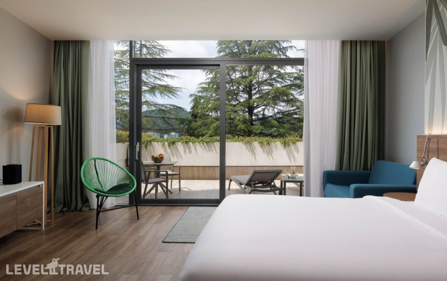 фотографии номера Студия с террасой и видом на парк отеля Cosmos Stay Le Rond Sochi (Ex.Le Rond Sochi Resort & Spa) в Россия(Дагомыс) - фото №4