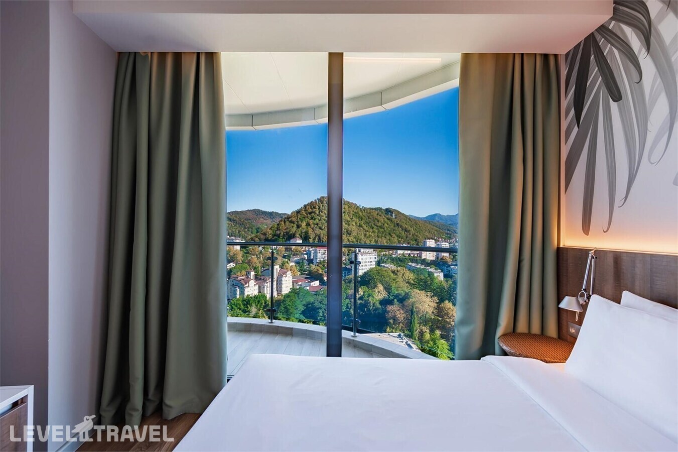 фотографии номера Апартаменты с видом на парк (1 спальня) отеля Cosmos Stay Le Rond Sochi (Ex.Le Rond Sochi Resort & Spa) в Россия(Дагомыс) - фото №1