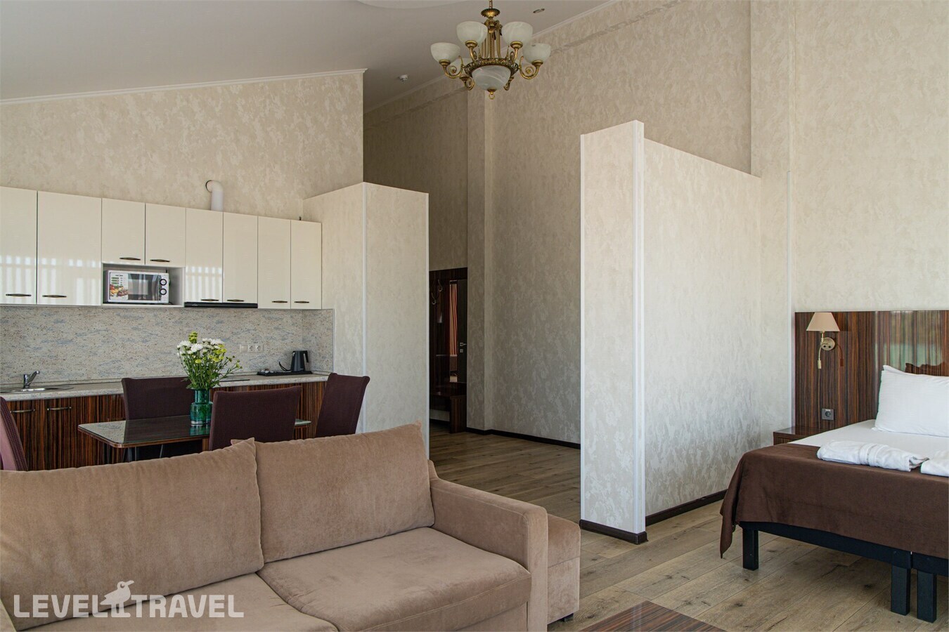 фотографии номера Стандартный с 2 комнатами и террасой (корпус Б) отеля Экодом Адлер в Россия(Адлер) - фото №2