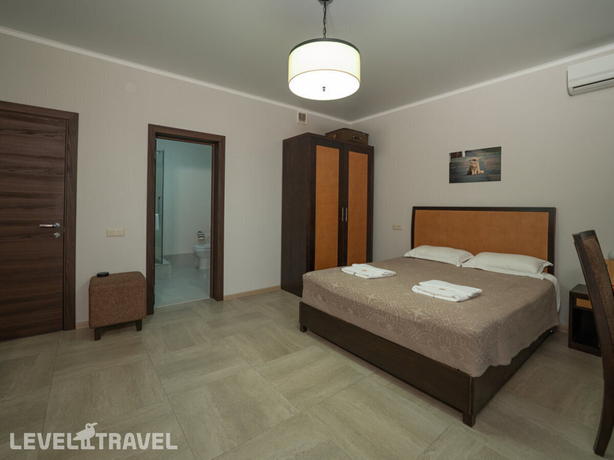 фотографии номера Номер Комфорт отеля Pitsund Cat Hotel в Абхазия(Пицунда) - фото №1