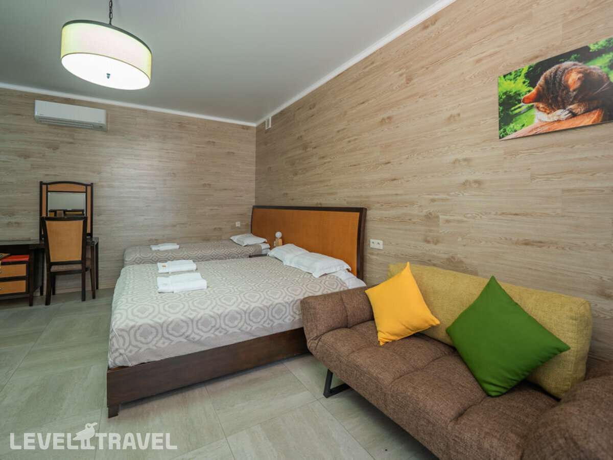 фотографии номера Семейный Комфорт отеля Pitsund Cat Hotel в Абхазия(Пицунда) - фото №4