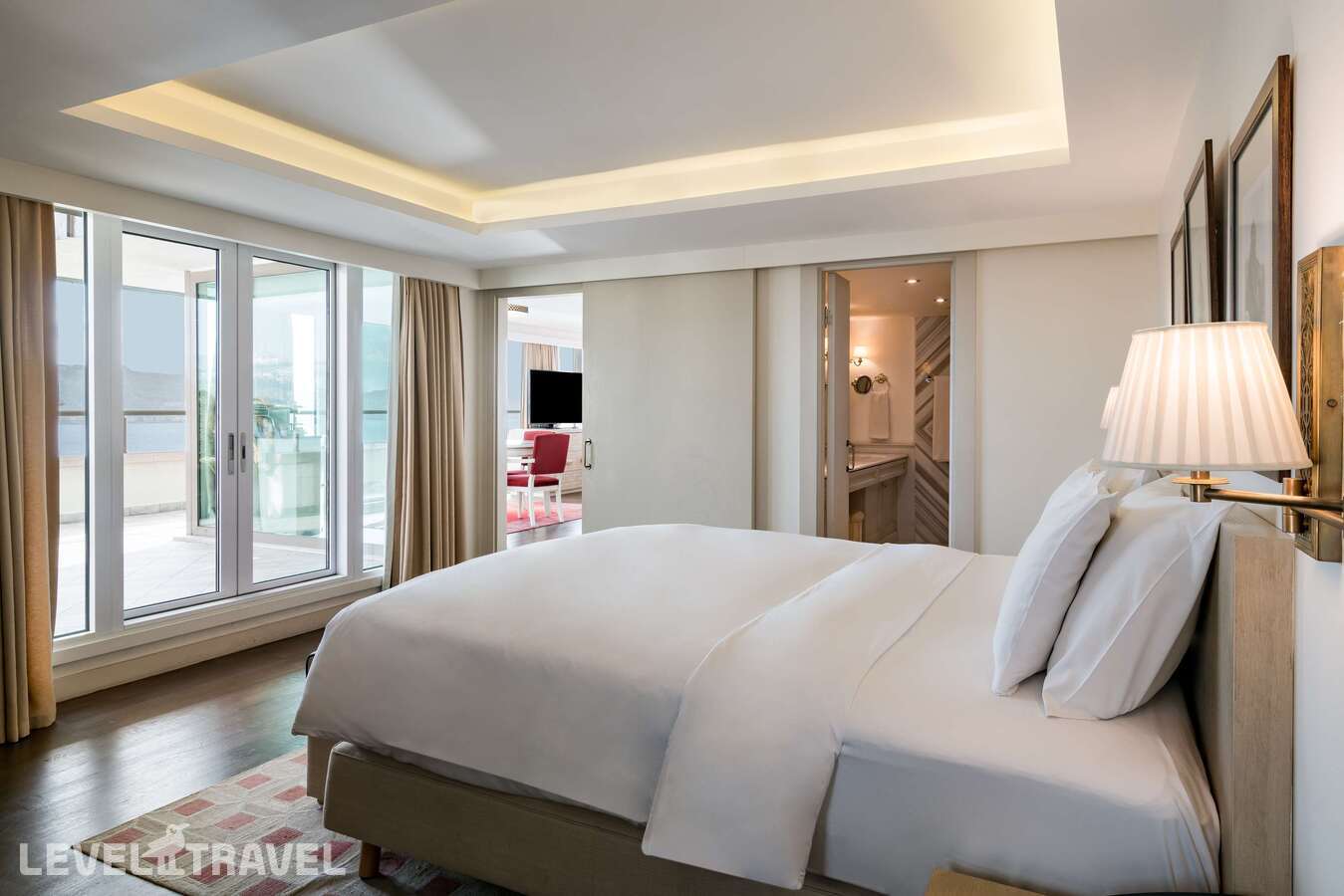 фотографии номера Люкс президентский отеля Radisson Blu Bosphorus Hotel, Istanbul в Турция(Бешикташ) - фото №1