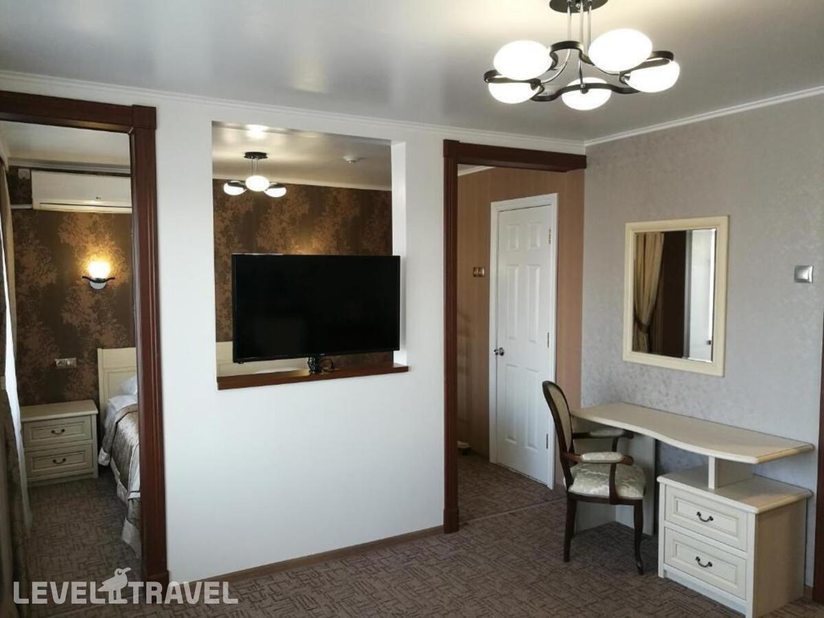 фотографии номера Студия отеля АМАКС Конгресс-отель в Россия(Хабаровск) - фото №8