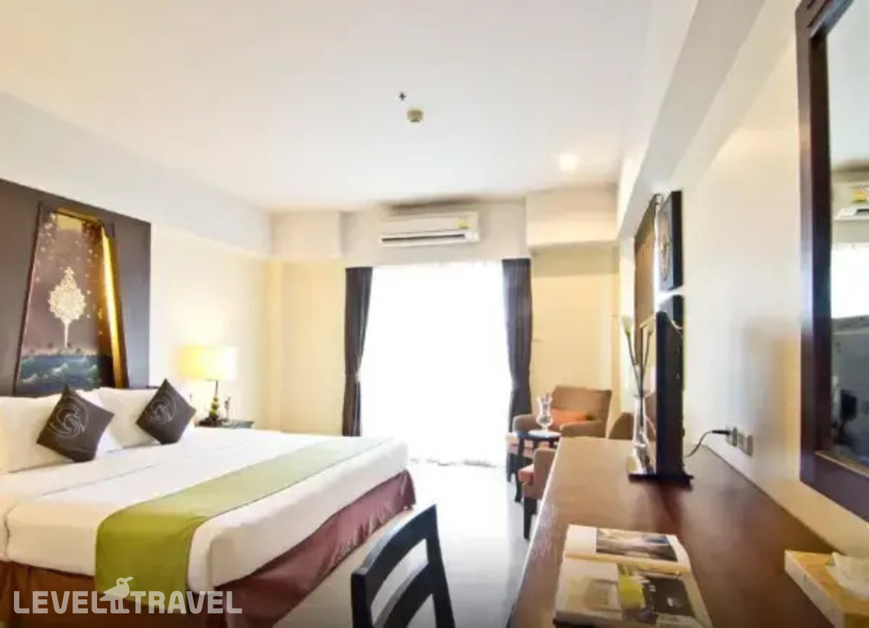 фотографии номера Делюкс с видом на бассейн отеля Golden Sea Pattaya в Таиланд(Центральная Паттайя) - фото №3