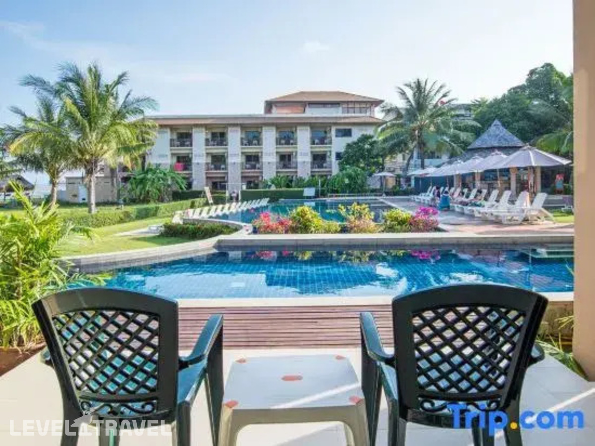 фотографии номера Делюкс с балконом отеля Lanta Pura Beach Resort в Таиланд(Ко Ланта) - фото №10