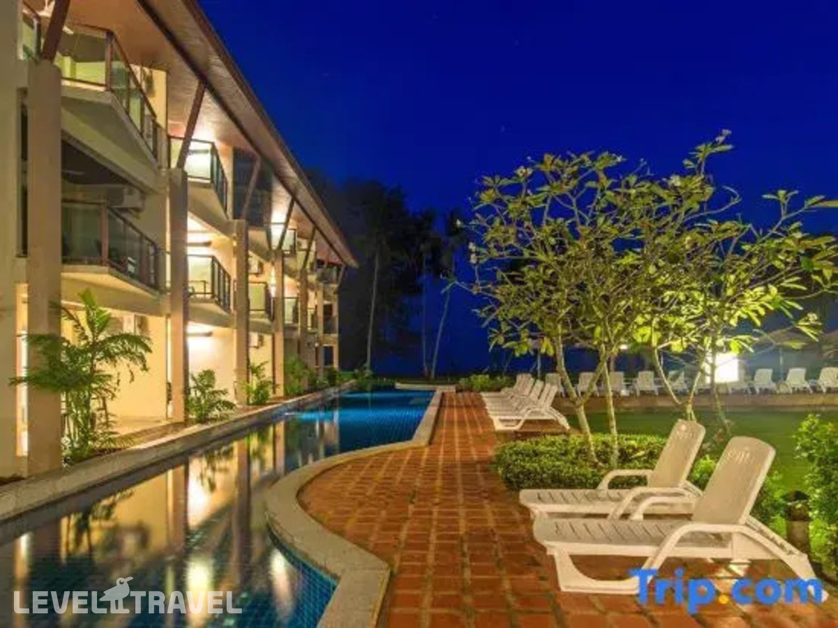 фотографии номера Делюкс с балконом отеля Lanta Pura Beach Resort в Таиланд(Ко Ланта) - фото №13
