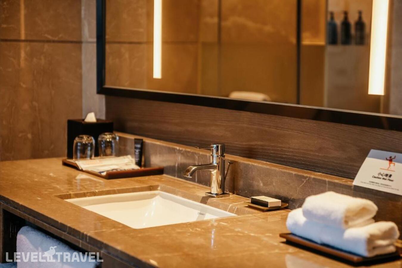 фотографии номера Делюкс премьер отеля Sheraton Guangzhou Hotel в Китай(Гуанчжоу) - фото №3