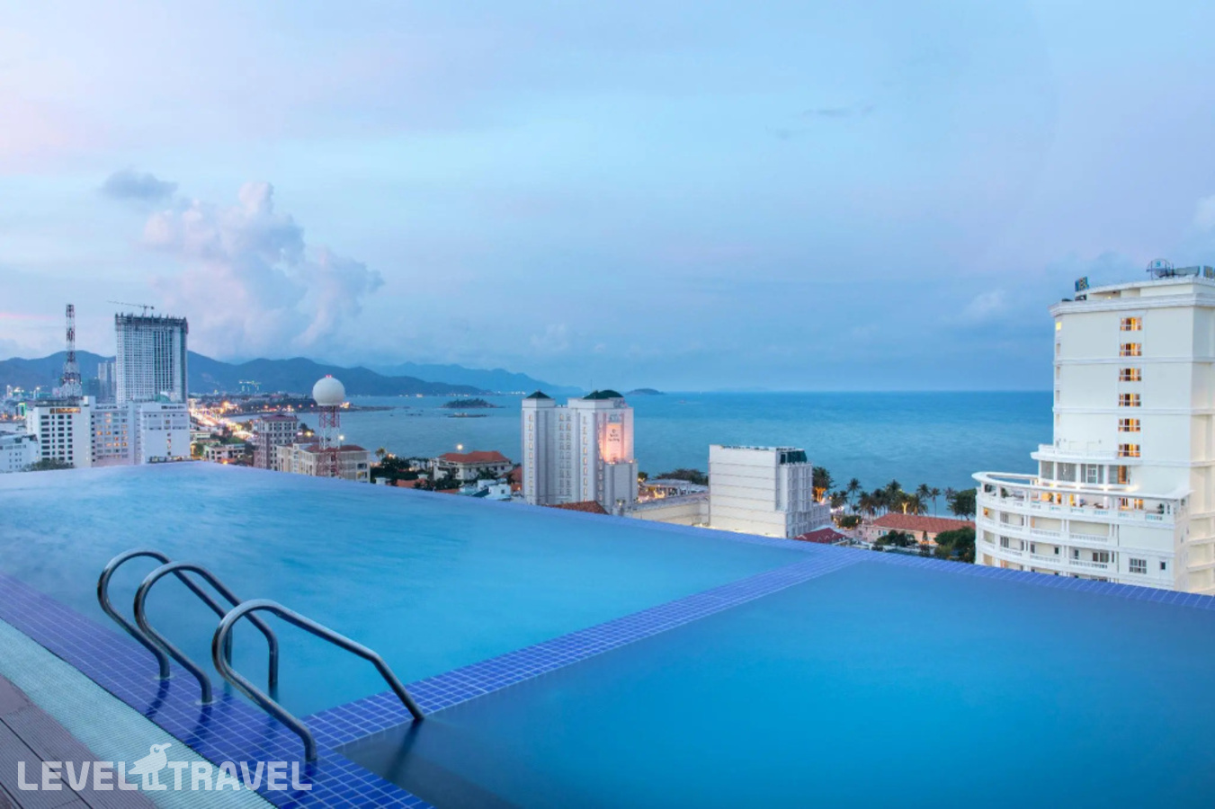 фотографии номера Делюкс с видом на город отеля Sao Viet Nha Trang Hotel в Вьетнам(Нячанг) - фото №2