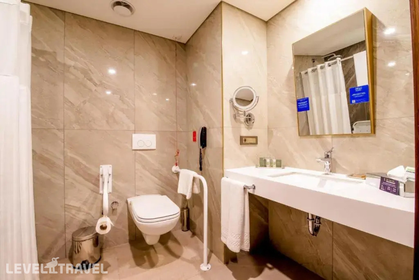 фотографии номера Номер для людей с ограниченными возможностями отеля Doubletree By Hilton Antalya City Centre в Турция(Анталья) - фото №3