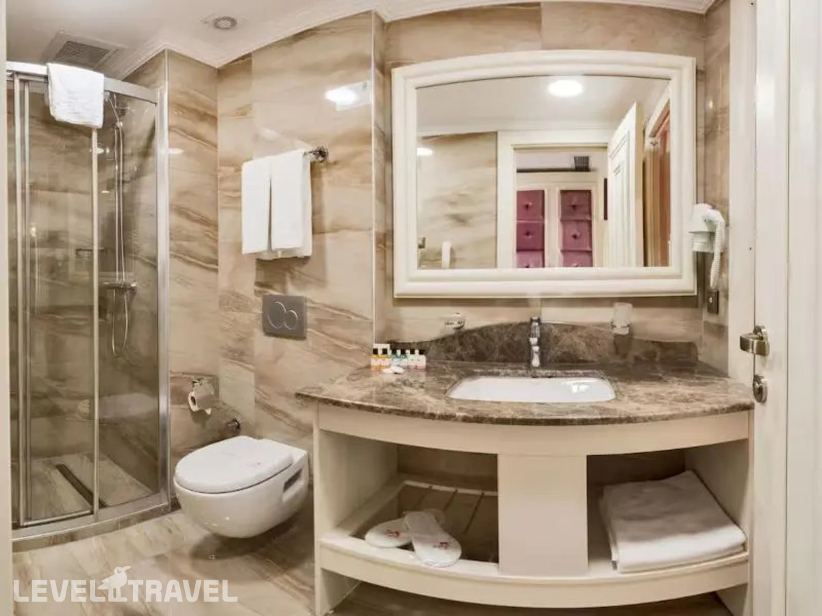 фотографии номера Трехместный делюкс с балконом отеля Marnas Hotel в Турция(Байрампаша) - фото №1