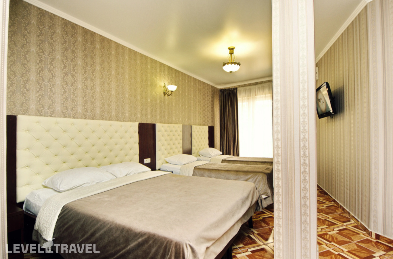 фотографии номера Четырёхместный номер Comfort с балконом отеля Отель Castro (Кастро) в Россия(Кабардинка) - фото №3