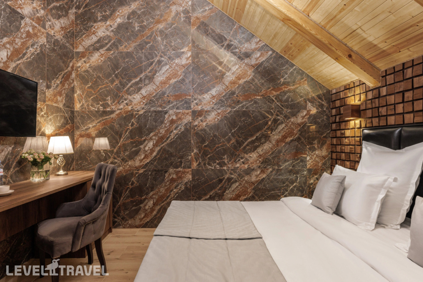 фотографии номера Делюкс с балконом (две односпальные кровати) отеля Stellar Collection Chalet hotel в Россия(Эсто-Садок) - фото №17