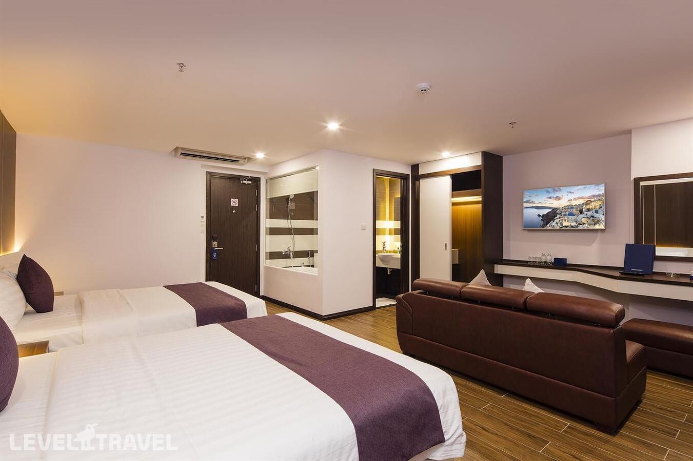 фотографии номера Семейный с видом на море отеля Morris Nha Trang Hotel в Вьетнам(Нячанг) - фото №3