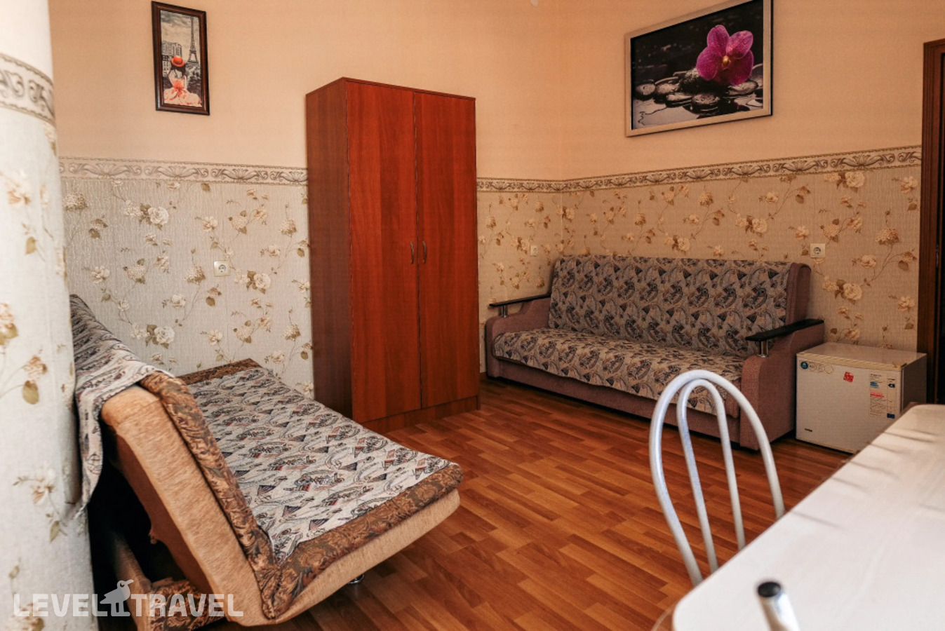 фотографии номера Номер Комфорт (2 комнаты) отеля Лилия в Россия(Ейск) - фото №4