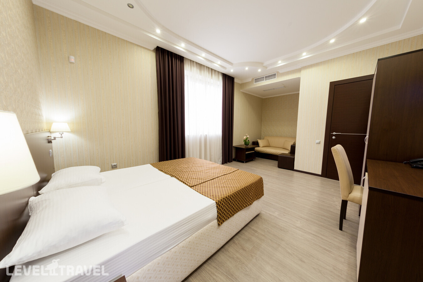 фотографии номера Семейный номер отеля Encino Hotel в Россия(Адлер) - фото №3