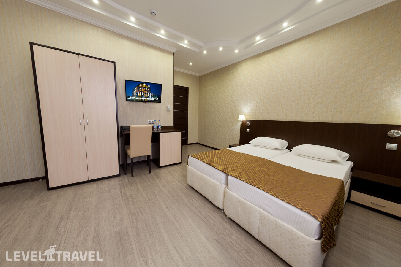 фотографии номера Семейный номер отеля Encino Hotel в Россия(Адлер) - фото №1