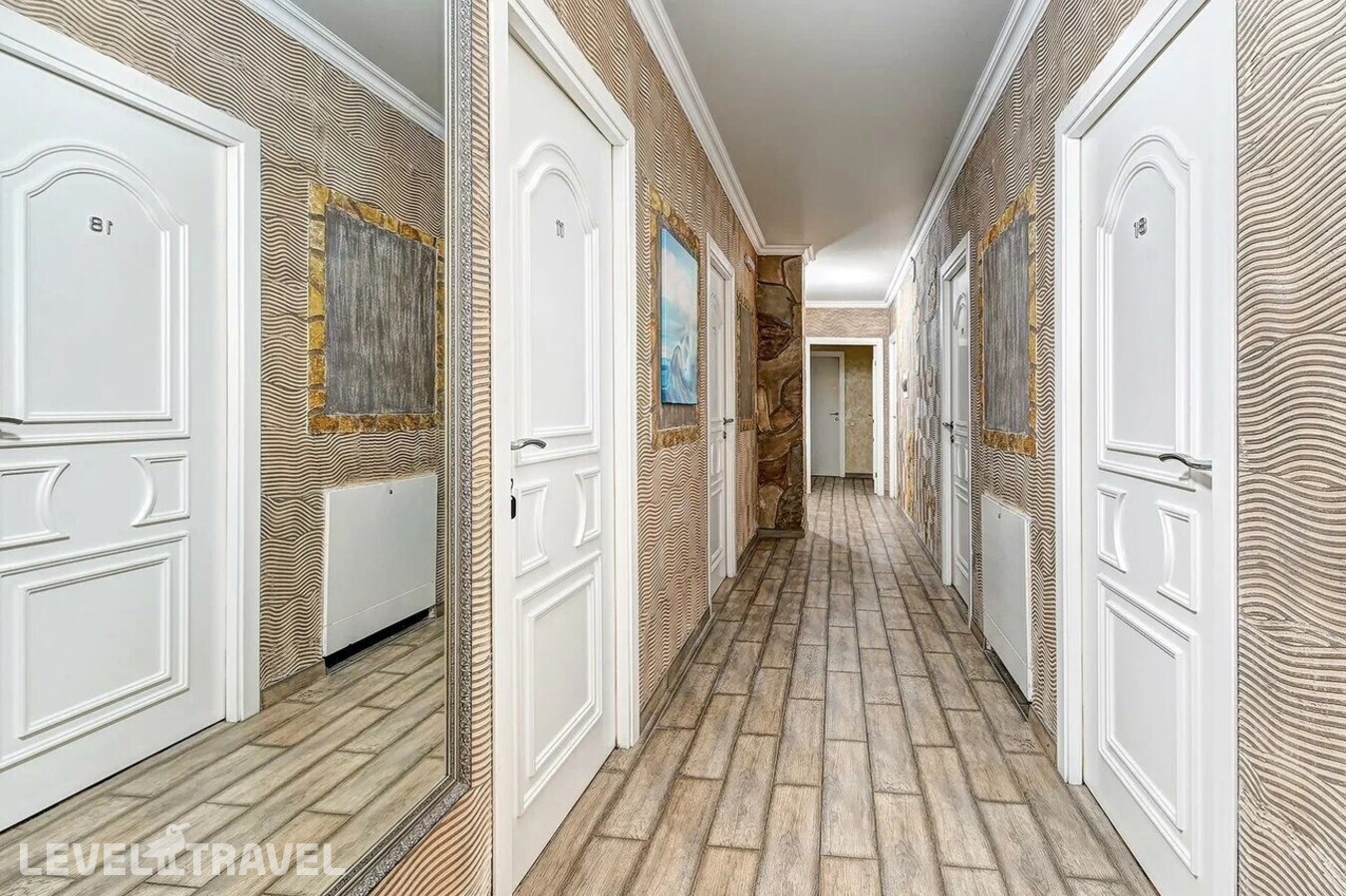 фотографии номера Четырехместный Комфорт с балконом и видом на море отеля Соната в Россия(Кучук-Дере) - фото №11