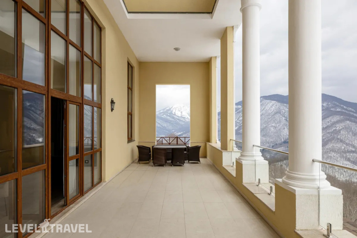 фотографии номера Президентский люкс с террасой (3 спальни) отеля Novotel Resort And Spa Krasnaya Polyana Sochi (Бывш. Горки Отель) в Россия(курорт Красная Поляна 960) - фото №6
