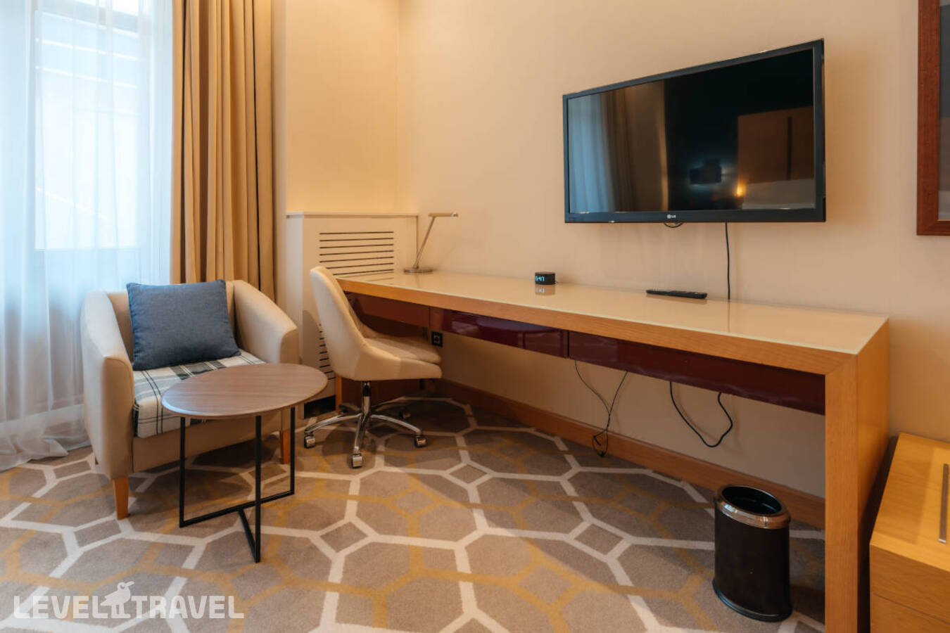 фотографии номера Улучшенный с видом во двор отеля Novotel Resort And Spa Krasnaya Polyana Sochi (Бывш. Горки Отель) в Россия(курорт Красная Поляна 960) - фото №4