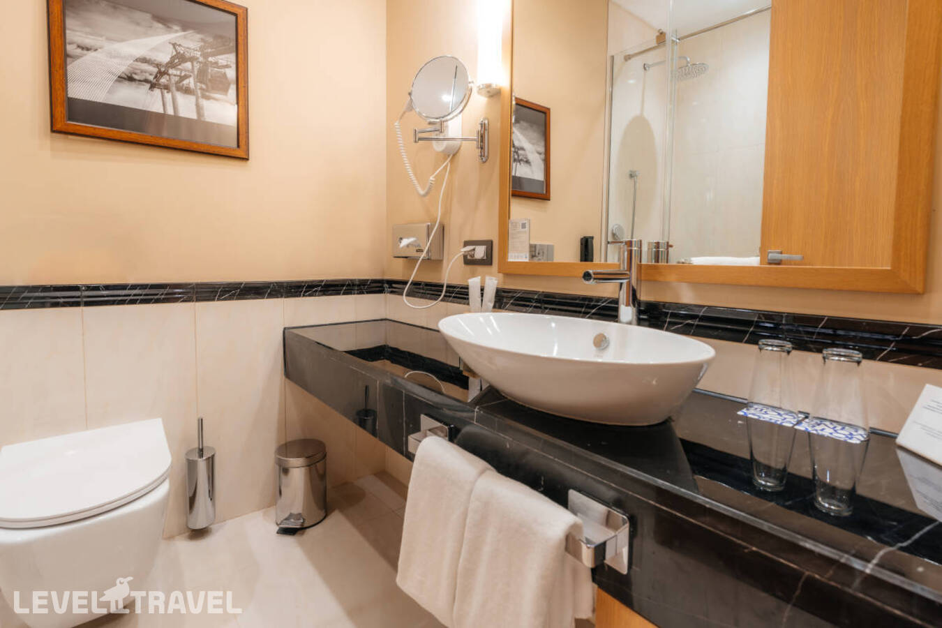 фотографии номера Улучшенный с видом во двор отеля Novotel Resort And Spa Krasnaya Polyana Sochi (Бывш. Горки Отель) в Россия(курорт Красная Поляна 960) - фото №5