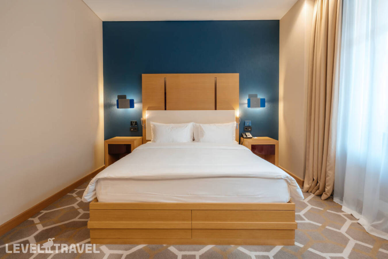 фотографии номера Улучшенный с видом во двор отеля Novotel Resort And Spa Krasnaya Polyana Sochi (Бывш. Горки Отель) в Россия(курорт Красная Поляна 960) - фото №2