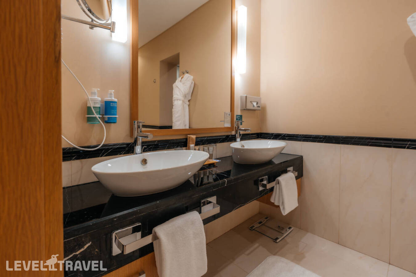 фотографии номера Люкс отеля Novotel Resort And Spa Krasnaya Polyana Sochi (Бывш. Горки Отель) в Россия(курорт Красная Поляна 960) - фото №7