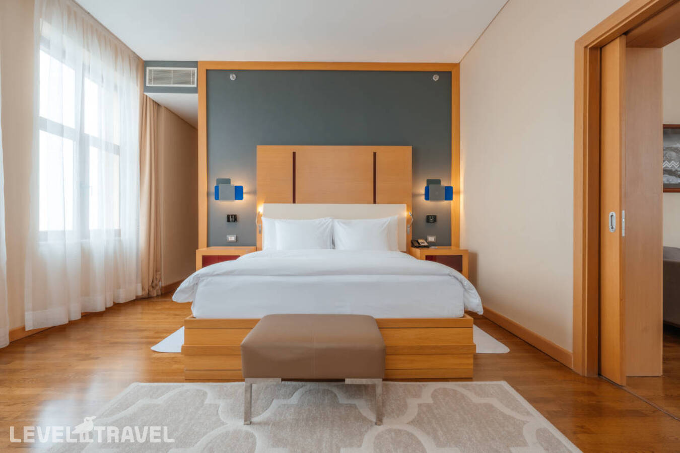 фотографии номера Люкс отеля Novotel Resort And Spa Krasnaya Polyana Sochi (Бывш. Горки Отель) в Россия(курорт Красная Поляна 960) - фото №4