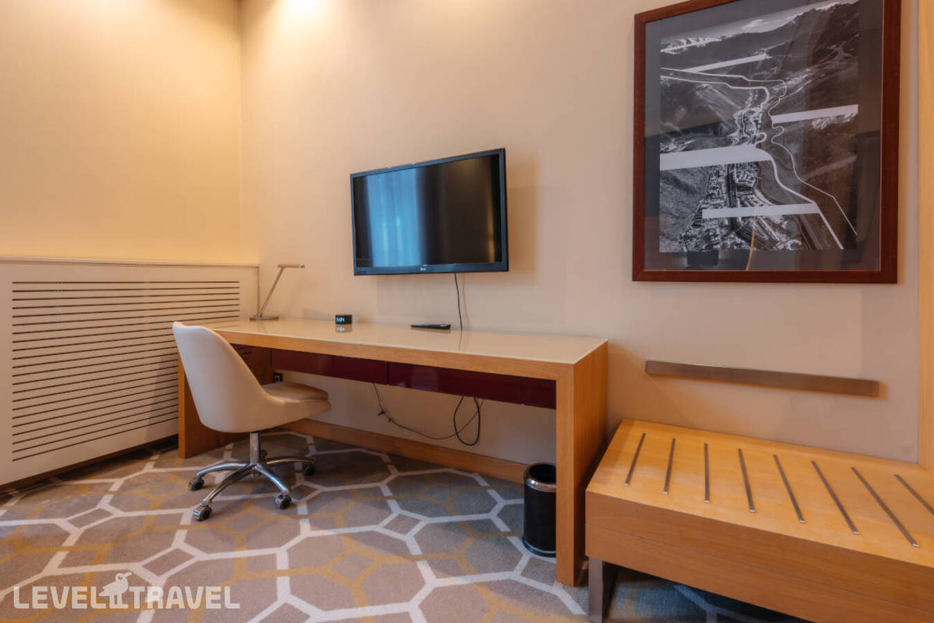 фотографии номера Улучшенный с видом на бассейн отеля Novotel Resort And Spa Krasnaya Polyana Sochi (Бывш. Горки Отель) в Россия(курорт Красная Поляна 960) - фото №3