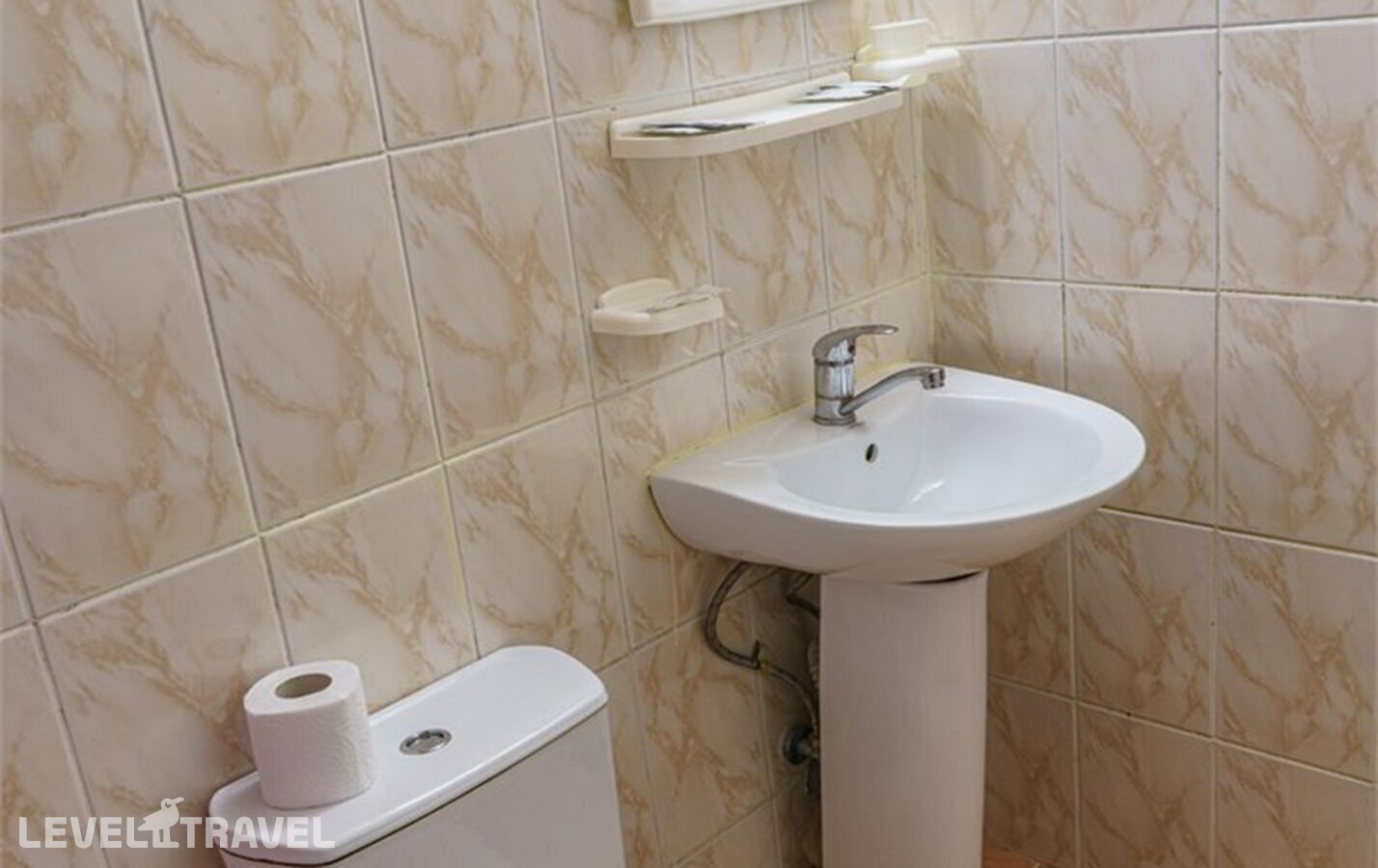 фотографии номера Трехместный Комфорт отеля Optima Guest House в Россия(Адлер) - фото №11
