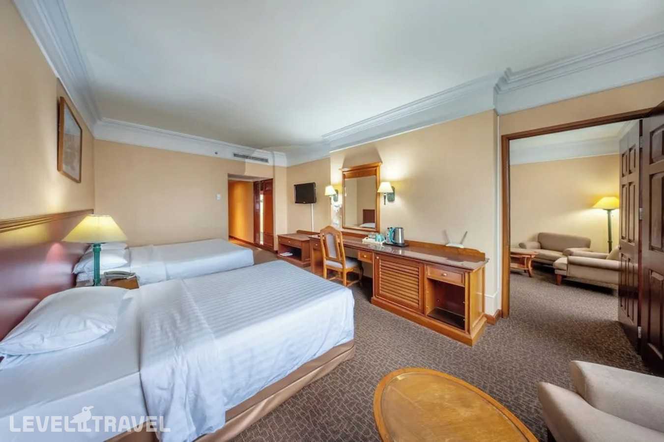 фотографии номера Номер Connecting Deluxe отеля Royal Benja Hotel в Таиланд(Бангкок) - фото №5