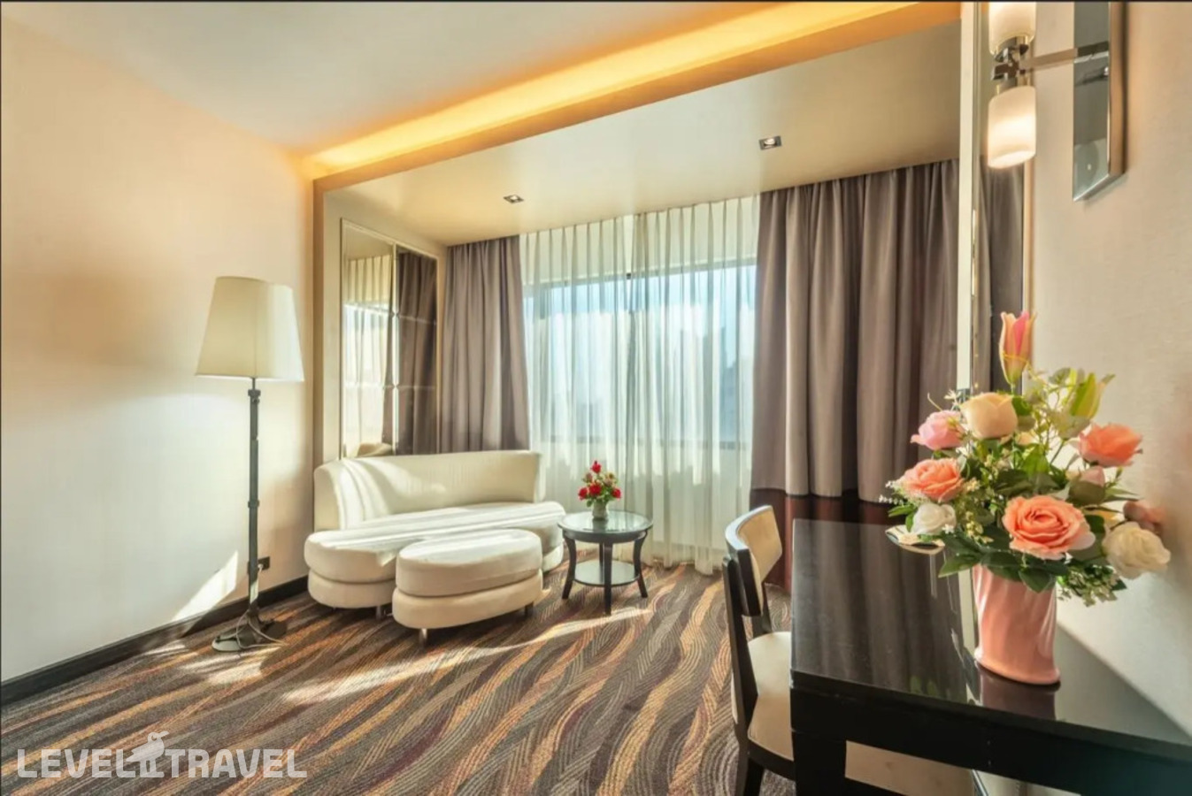 фотографии номера Двухместный номер Grand Deluxe (двуспальная кровать) отеля Royal Benja Hotel в Таиланд(Бангкок) - фото №7