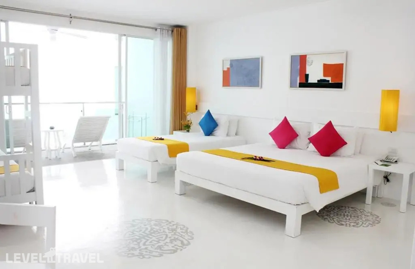 фотографии номера Номер Serene Wing Deluxe Family отеля The Old Phuket Karon Beach Resort в Таиланд(Карон Бич) - фото №5