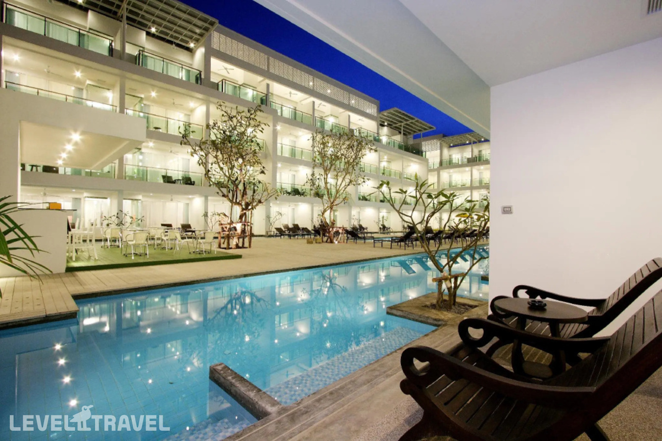 фотографии номера Номер Serene Wing Deluxe Family отеля The Old Phuket Karon Beach Resort в Таиланд(Карон Бич) - фото №1