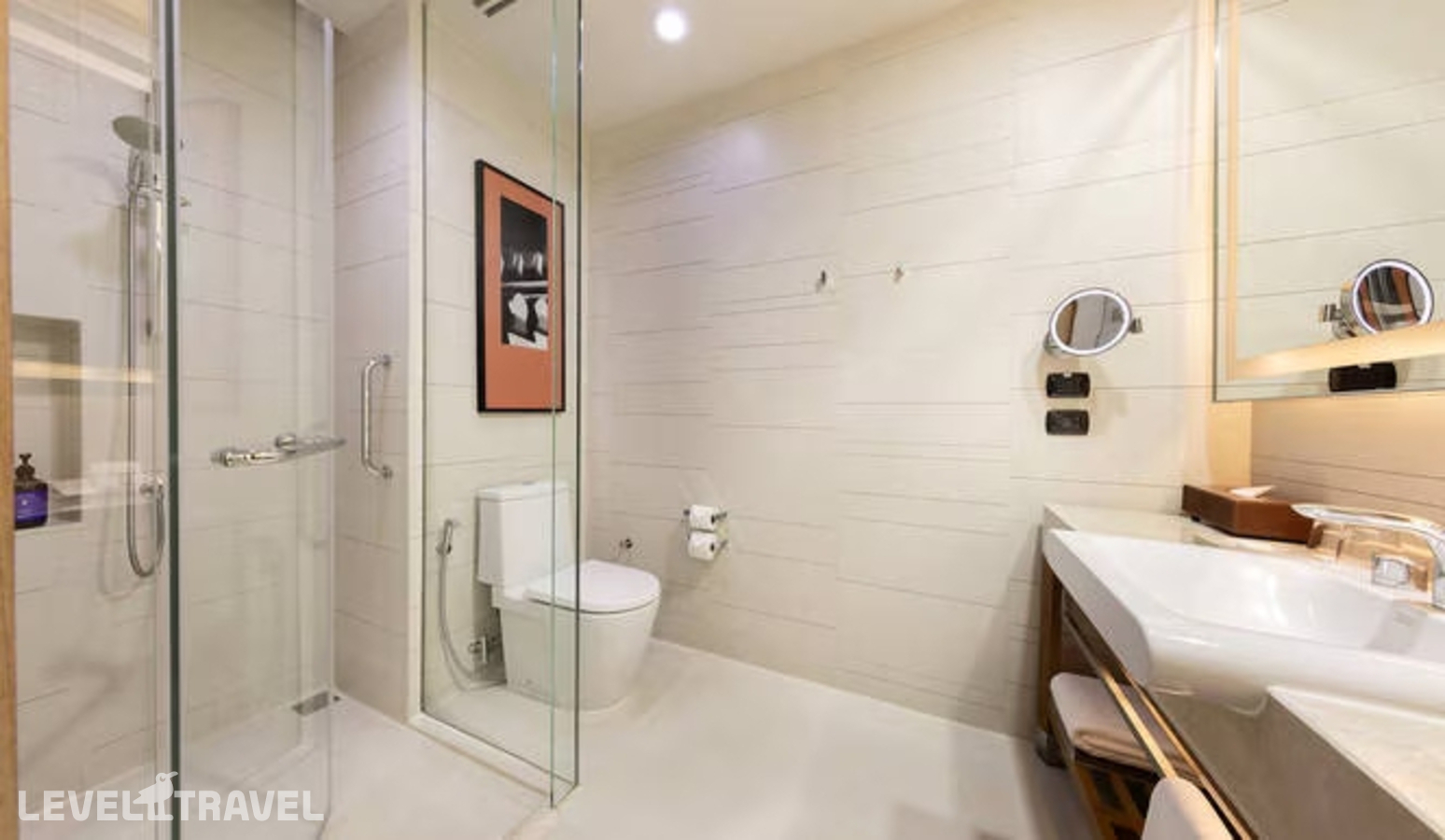 фотографии номера Двухместный номер Mahanakhon Sky Superior (двуспальная кровать) отеля Eastin Grand Hotel Sathorn в Таиланд(Бангкок) - фото №5