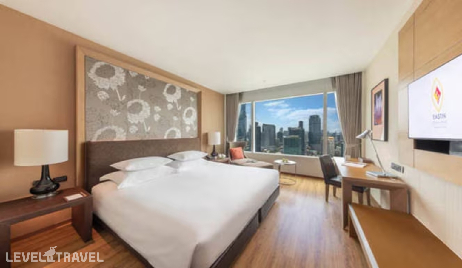 фотографии номера Двухместный номер Mahanakhon Sky Executive Superior (двуспальная кровать) отеля Eastin Grand Hotel Sathorn в Таиланд(Бангкок) - фото №4