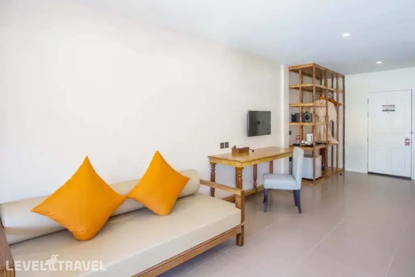 фотографии номера Гранд Делюкс с видом на сад отеля Arinara Beach Resort Phuket (Ex. Arinara Bangtao Beach Resort) в Таиланд(Банг Тао Бич) - фото №1