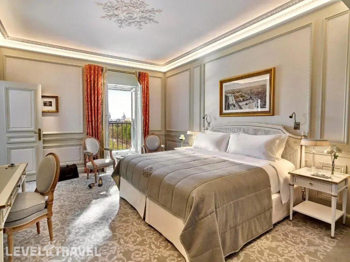 фотографии номера Двухместный люкс Executive с видом на парк (двуспальная кровать) отеля Le Meurice Hotel в Франция(1 округ Парижа) - фото №1