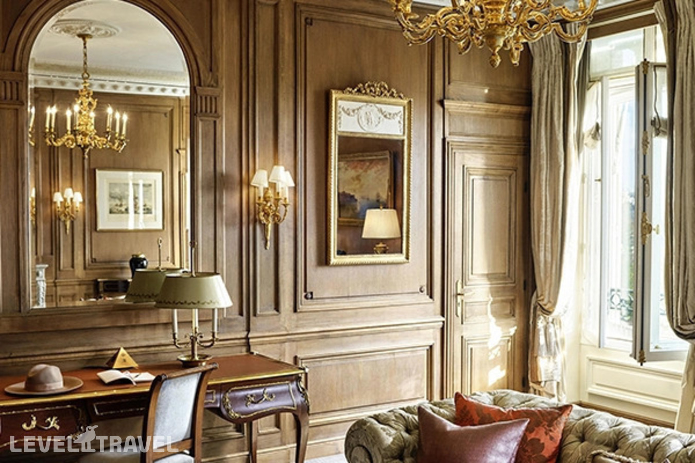 фотографии номера Люкс Heritage с видом на парк отеля Le Meurice Hotel в Франция(1 округ Парижа) - фото №3