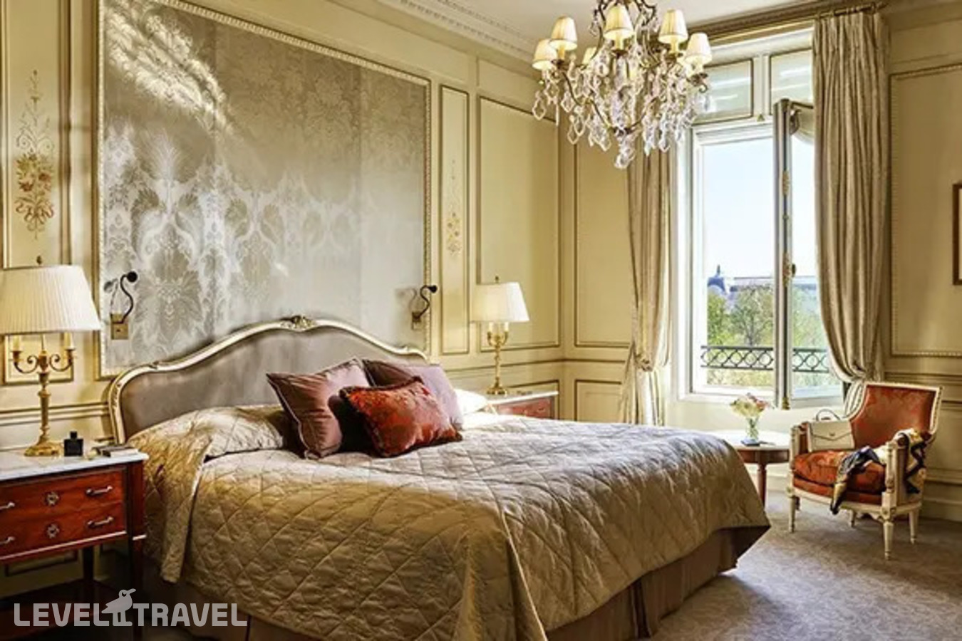фотографии номера Люкс Heritage с видом на парк отеля Le Meurice Hotel в Франция(1 округ Парижа) - фото №1